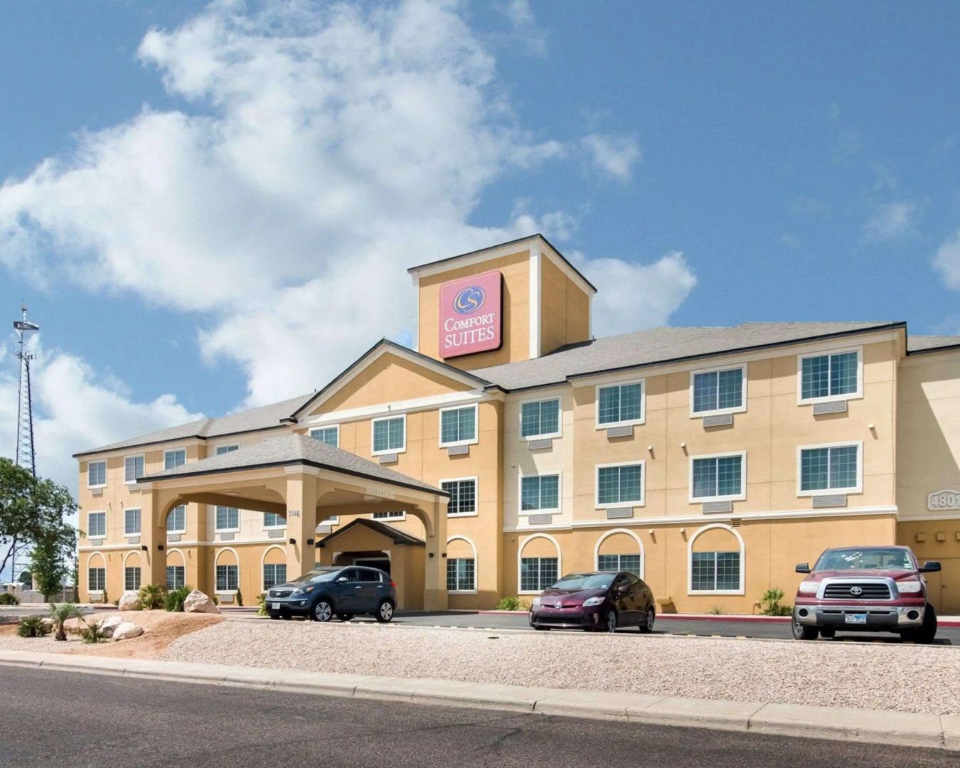 Comfort Suites Odessa near University