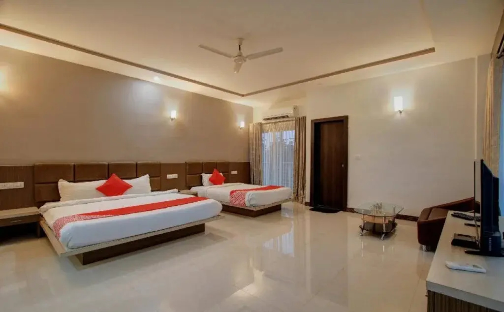 Hotel Parkview Inn by OYO Rooms