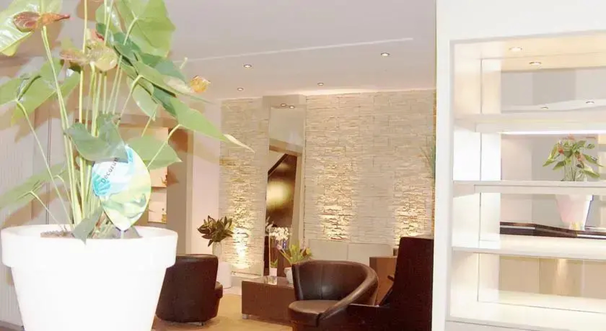 Logis Palais Des Fleurs Restaurant Les Capucines