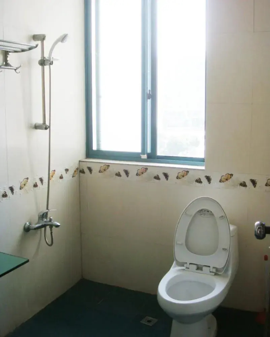 Guilin Li Show Short Rent Apartment