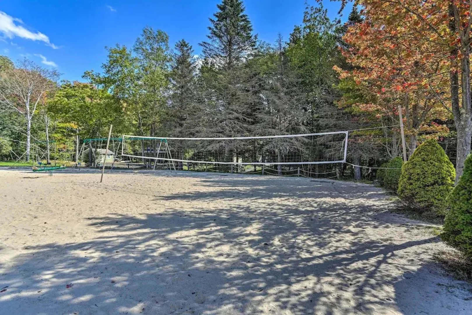 Pocono Log Cabin: Fireplace, Fire Pits & Amenities