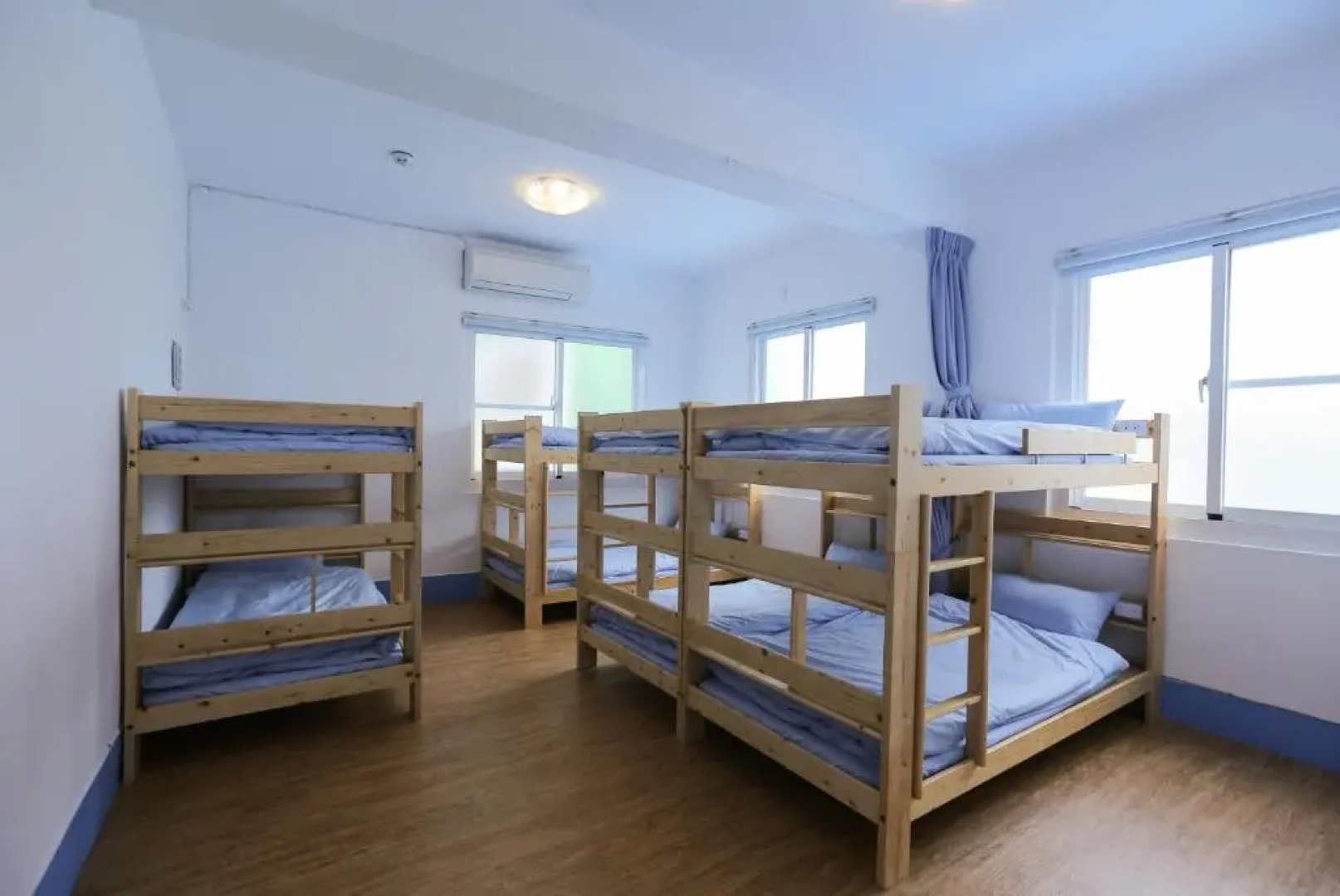 Simple Travel - Hostel