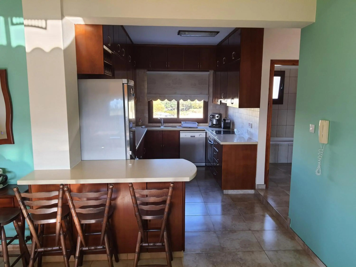 JOANNA SUNSET APTS Pomos