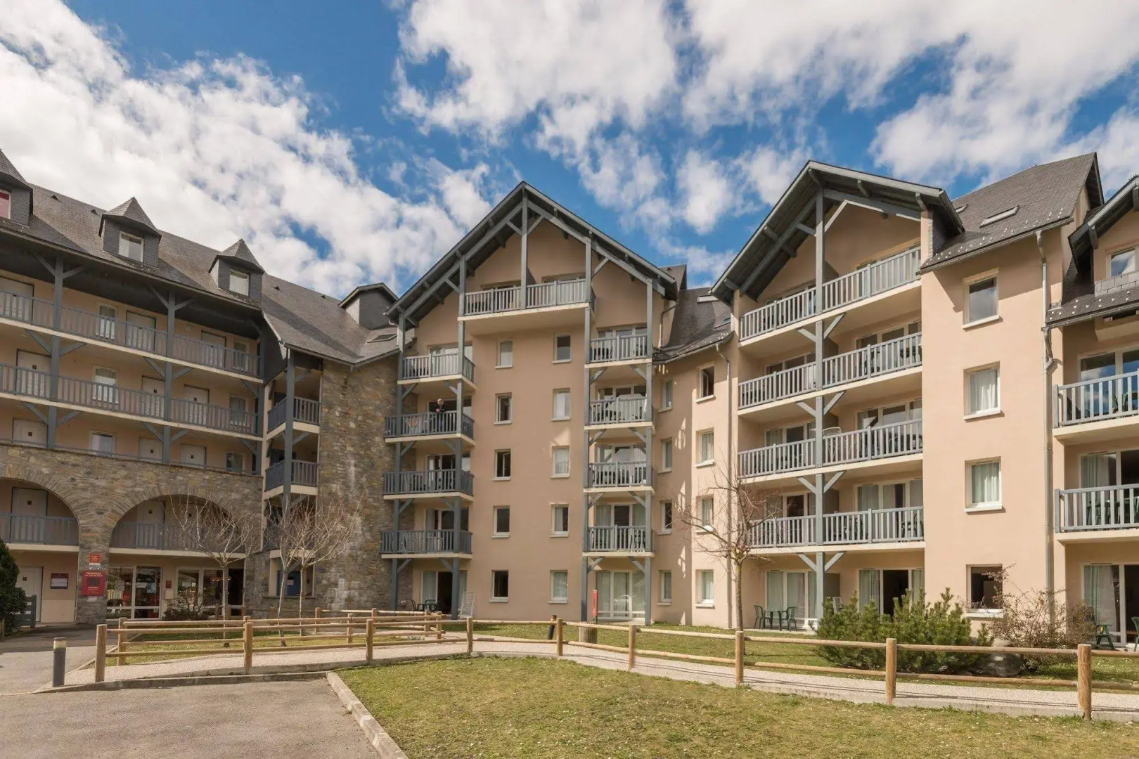 Pierre & Vacances Residence Les Rives de L'Aure