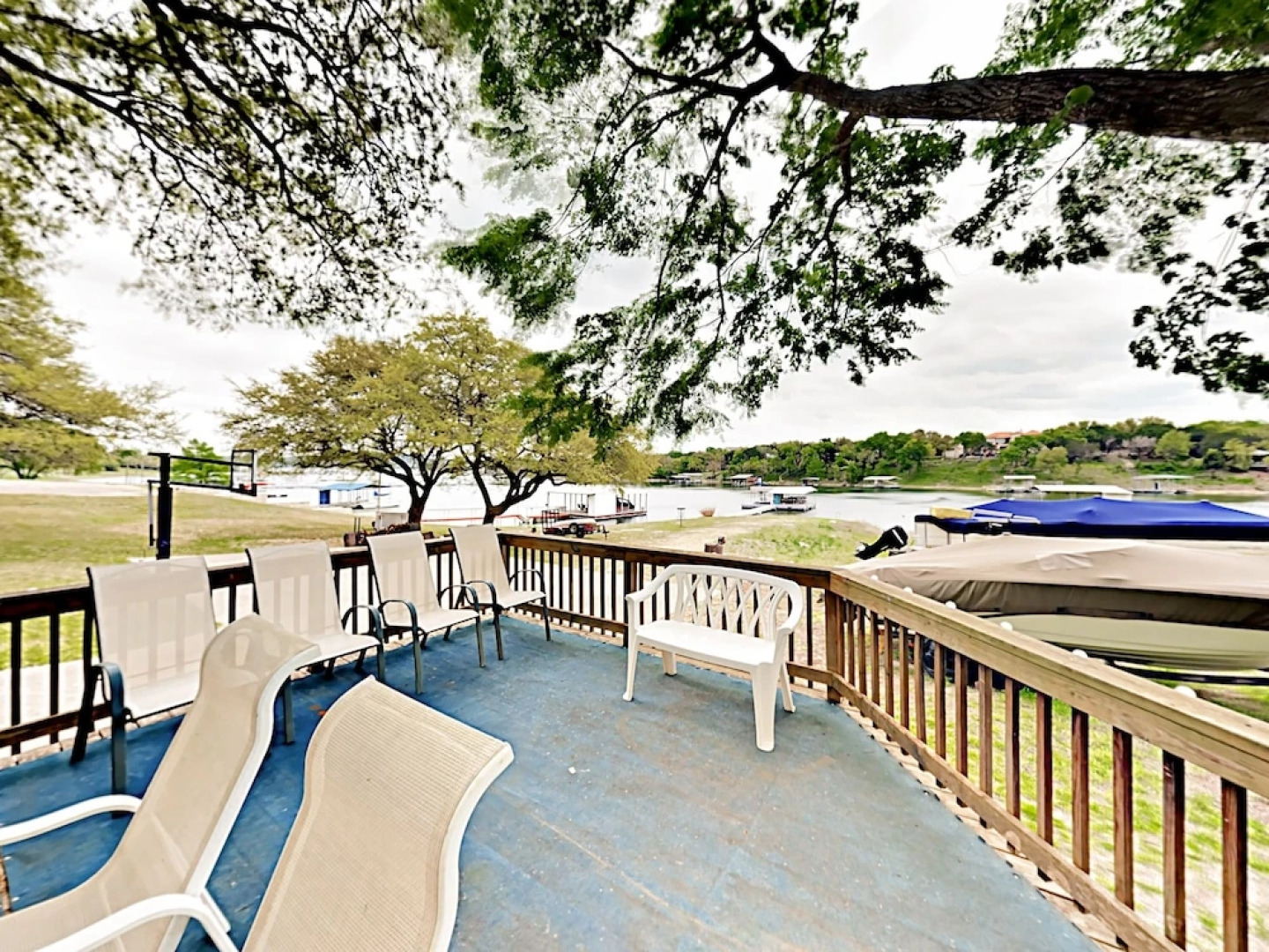 Huge Lake Travis - 4 Bedroom Home