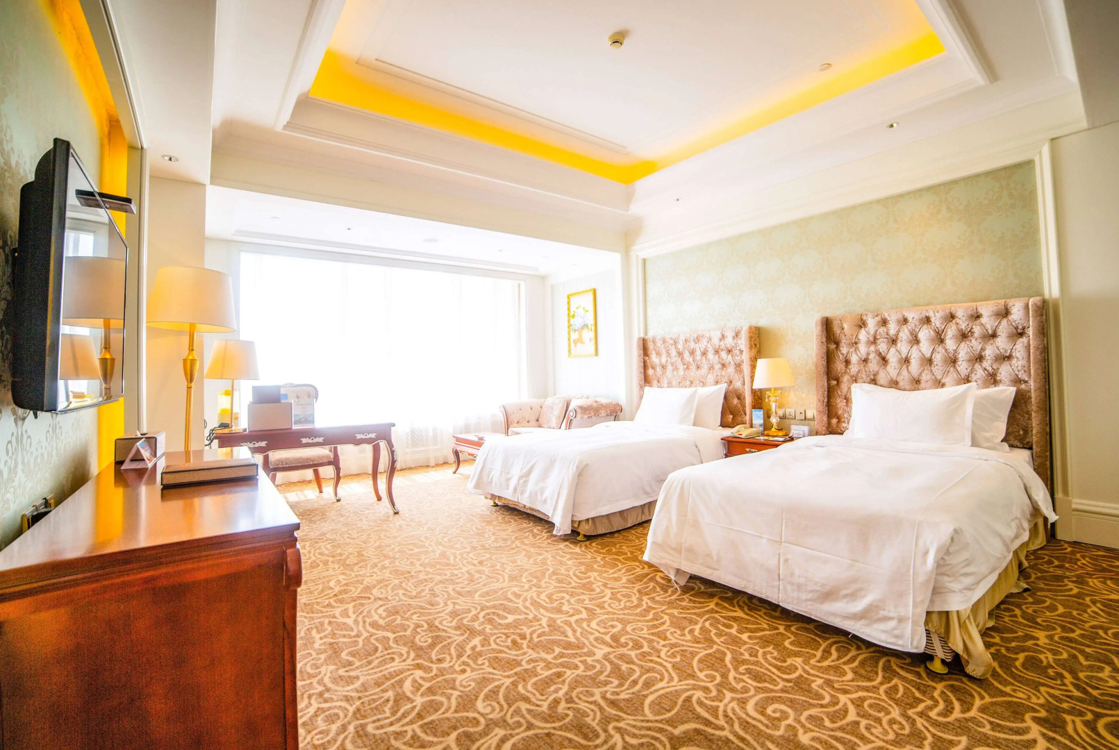 Howard Johnson by  Domando Plaza Wulanchabu