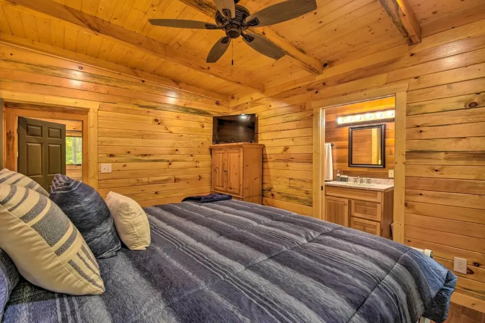 Clayton Retreat w/ Spacious Deck & Mtn Views!