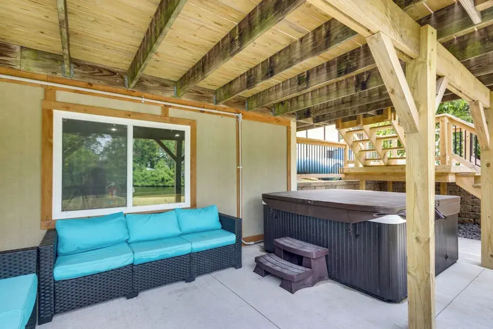 Lakefront Family Home 13 Mi From Gateway Arch!