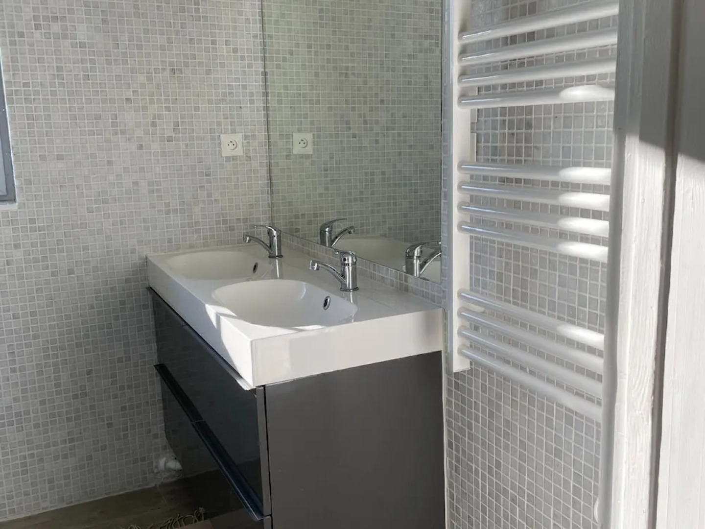 Beautiful Holiday Home With Swimming Pool