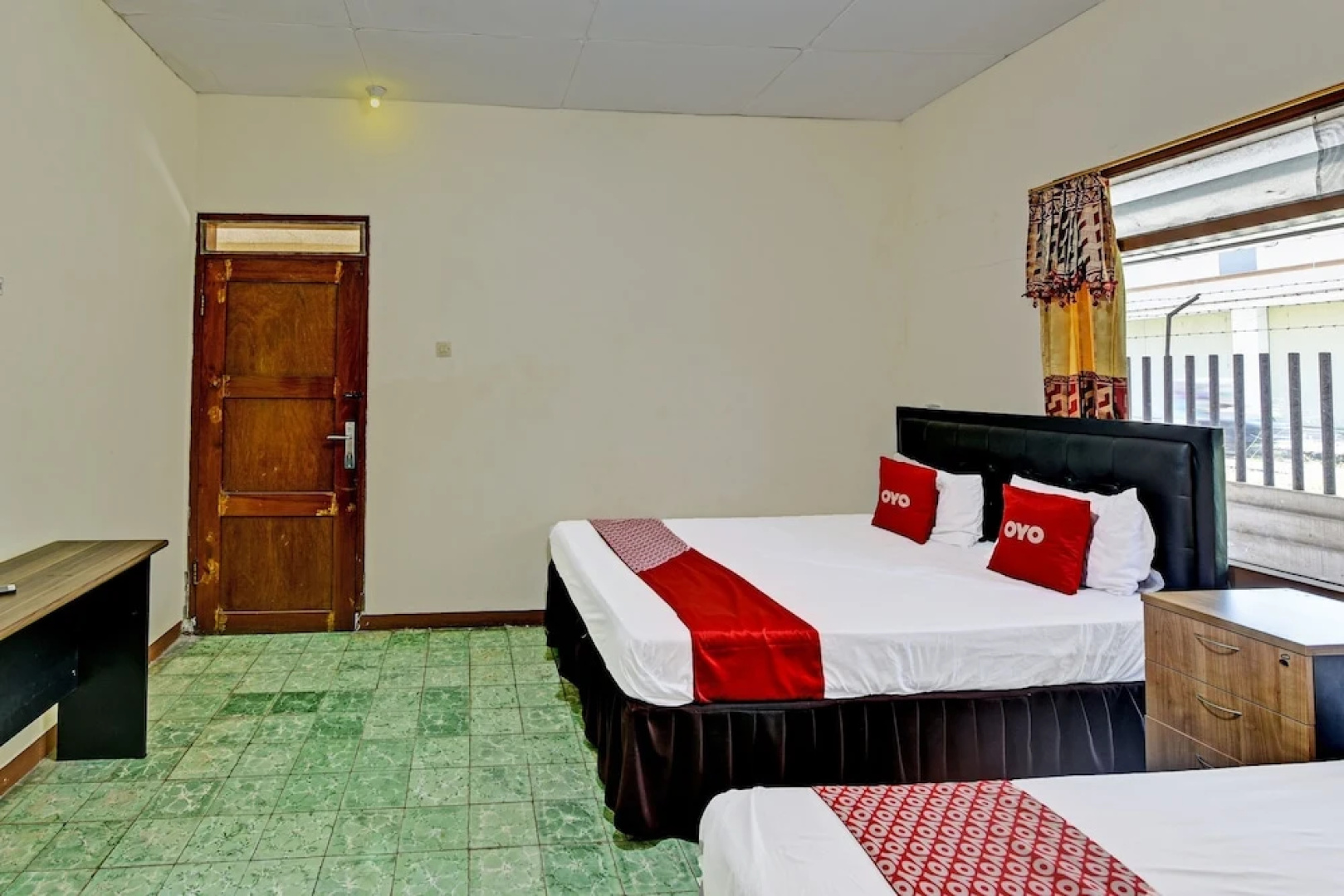 OYO 90443 Hotel New Kartika In