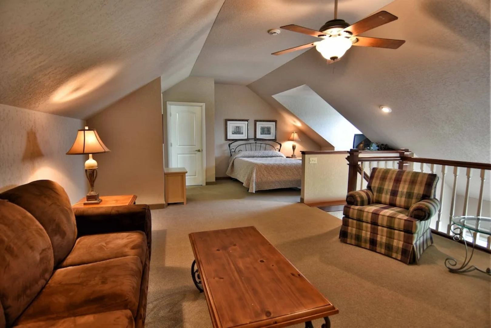 Unit 302 2 BD/ 2 BA Condo