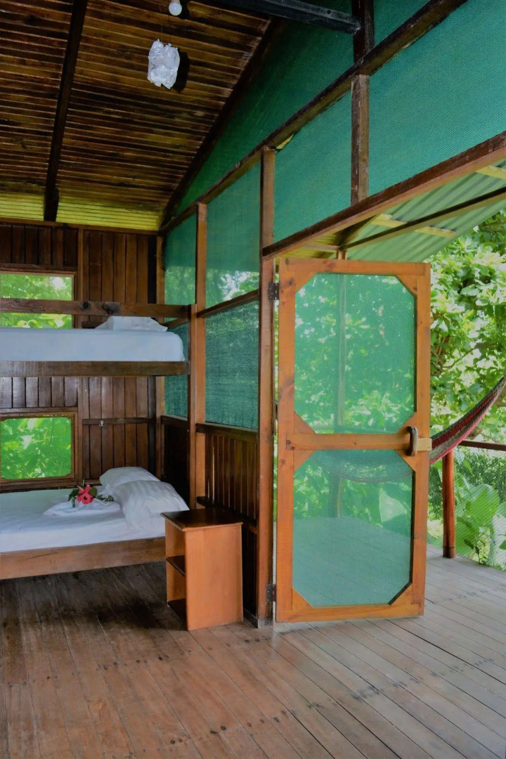 The Lookout Inn Lodge