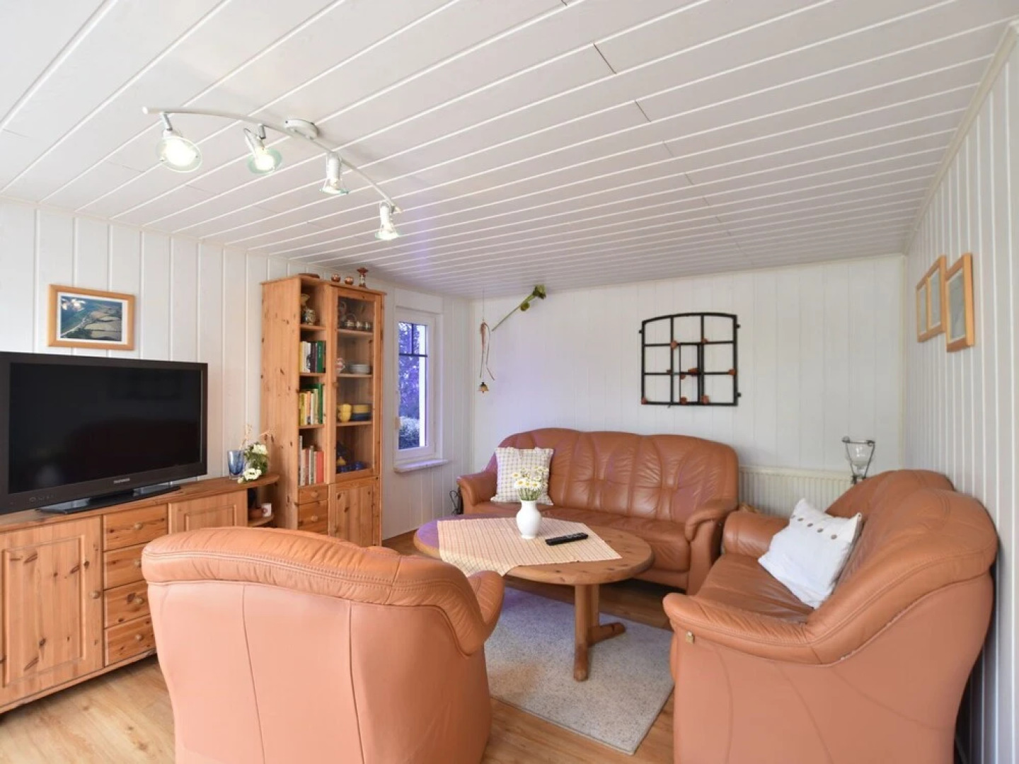 Lovely Bungalow in Hohenkirchen Germany by the Sea