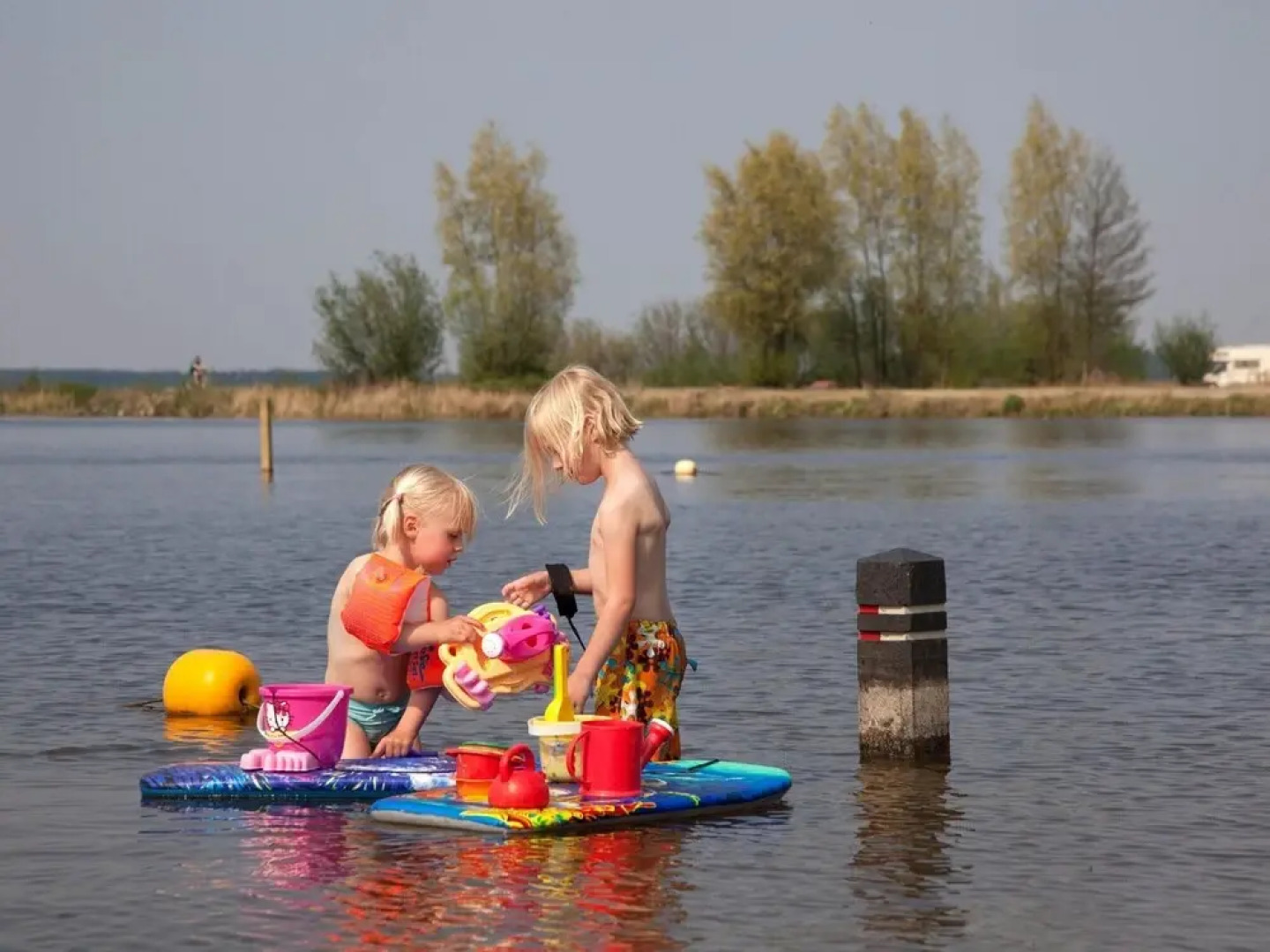 Veluwemeer Chalet Park Retreat