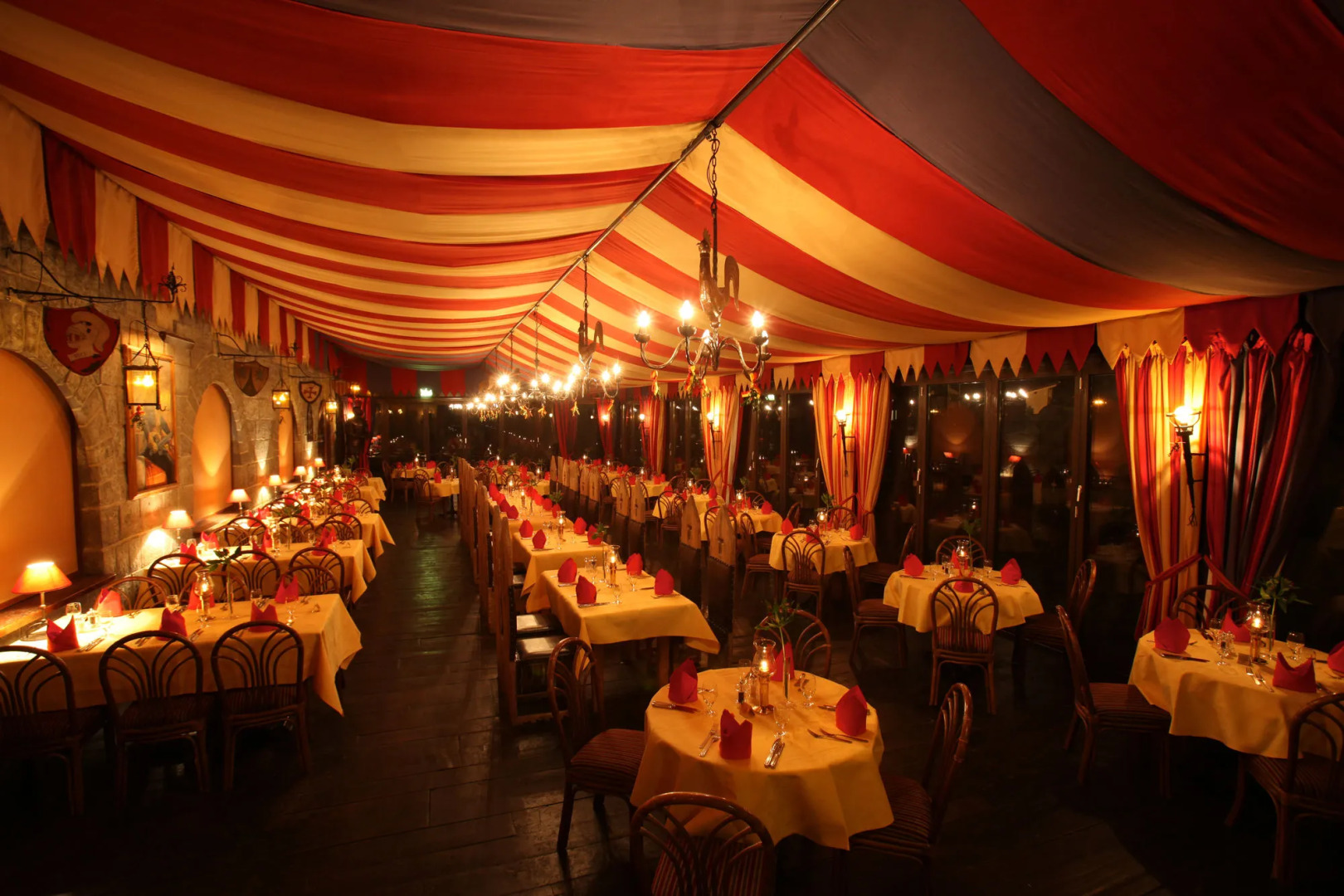 Europa-Park Erlebnis-Resort, Hotel Castillo Alcazar