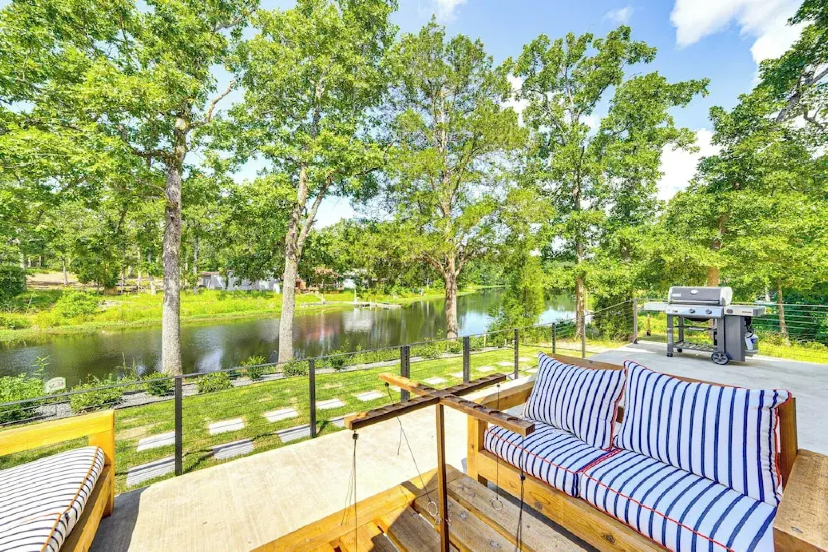 A-frame Cabin w/ Deck Near Cedar Creek Lake