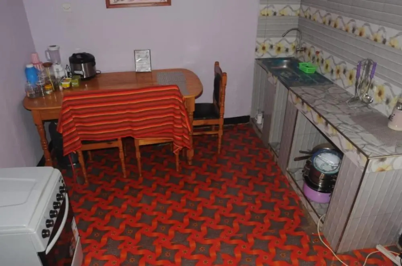 Barie's Apartment & BB