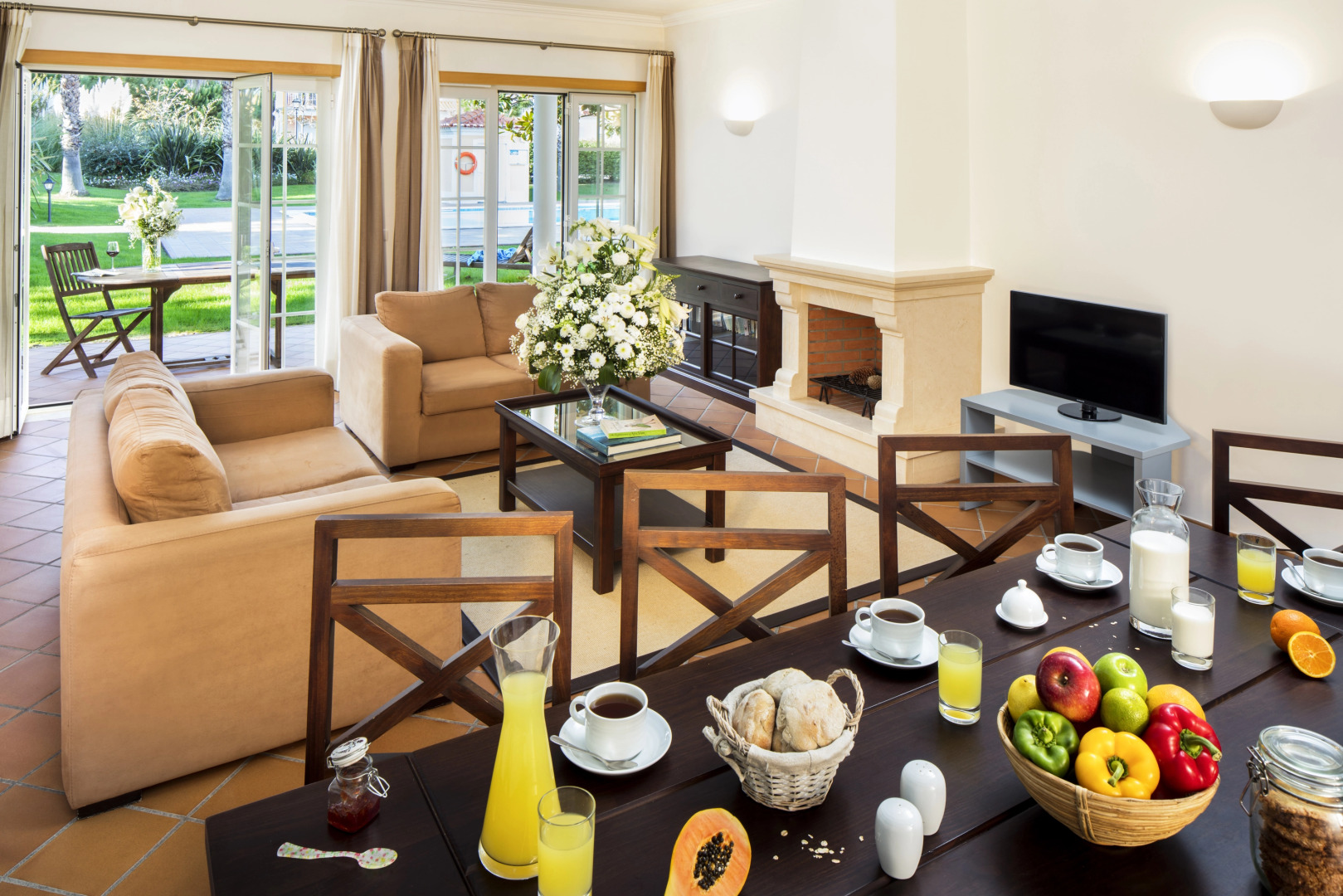 Praia Del Rey Golf And Beach Resort - the Village