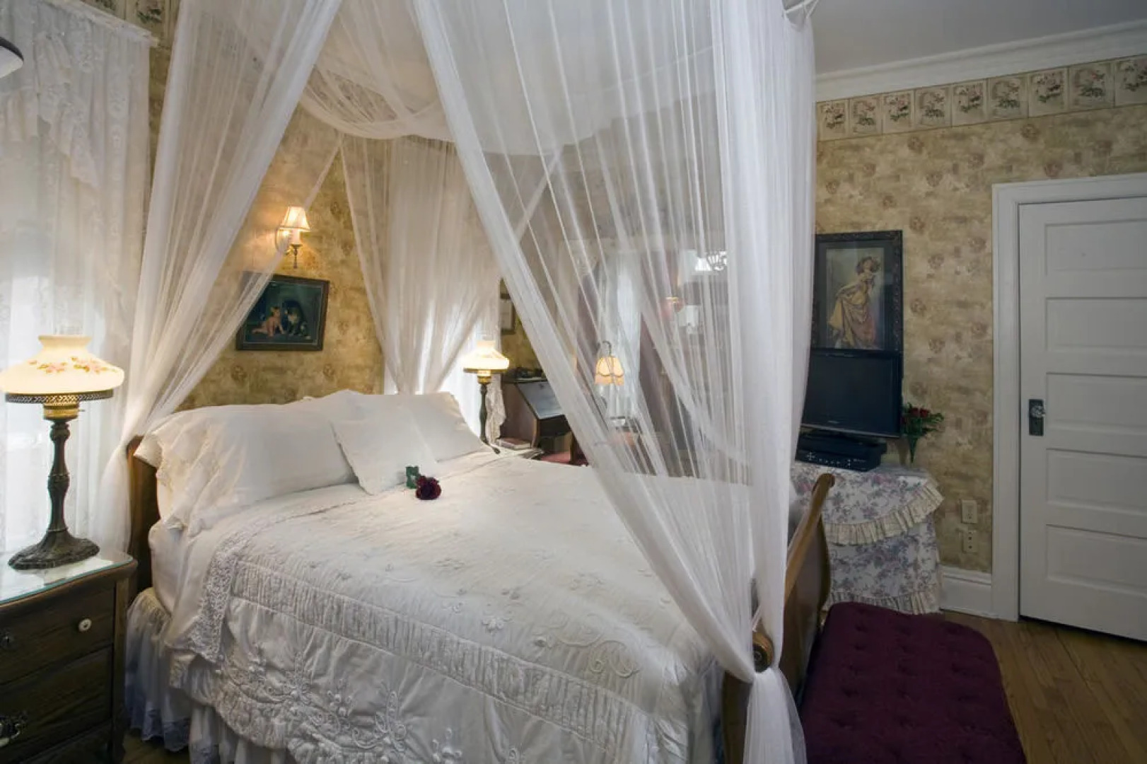 Port City Victorian Inn