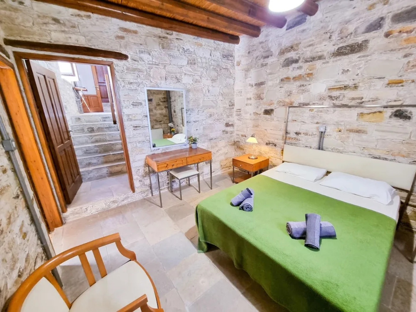 Skarinou's Landhouse Poolside Apartment