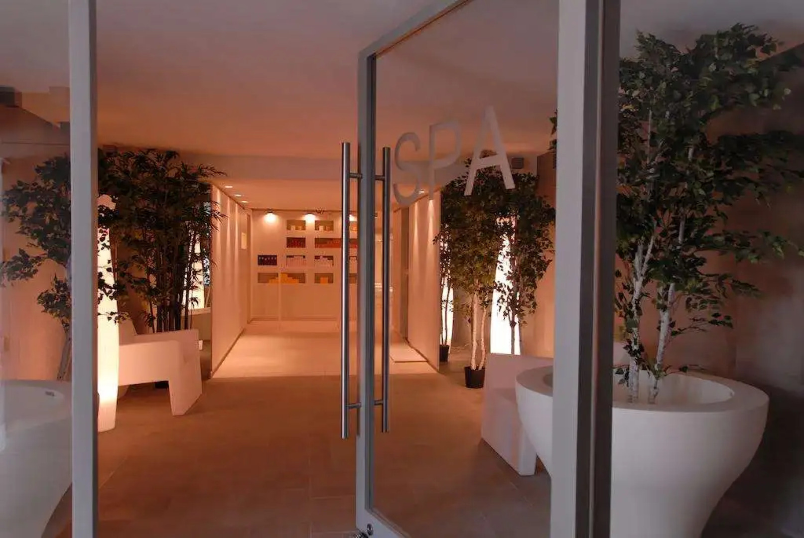 Hôtel b design & Spa