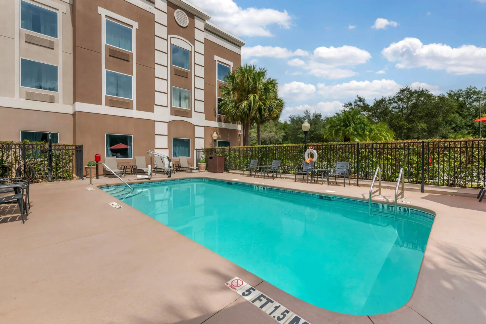 Comfort Inn & Suites Wildwood - The Villages