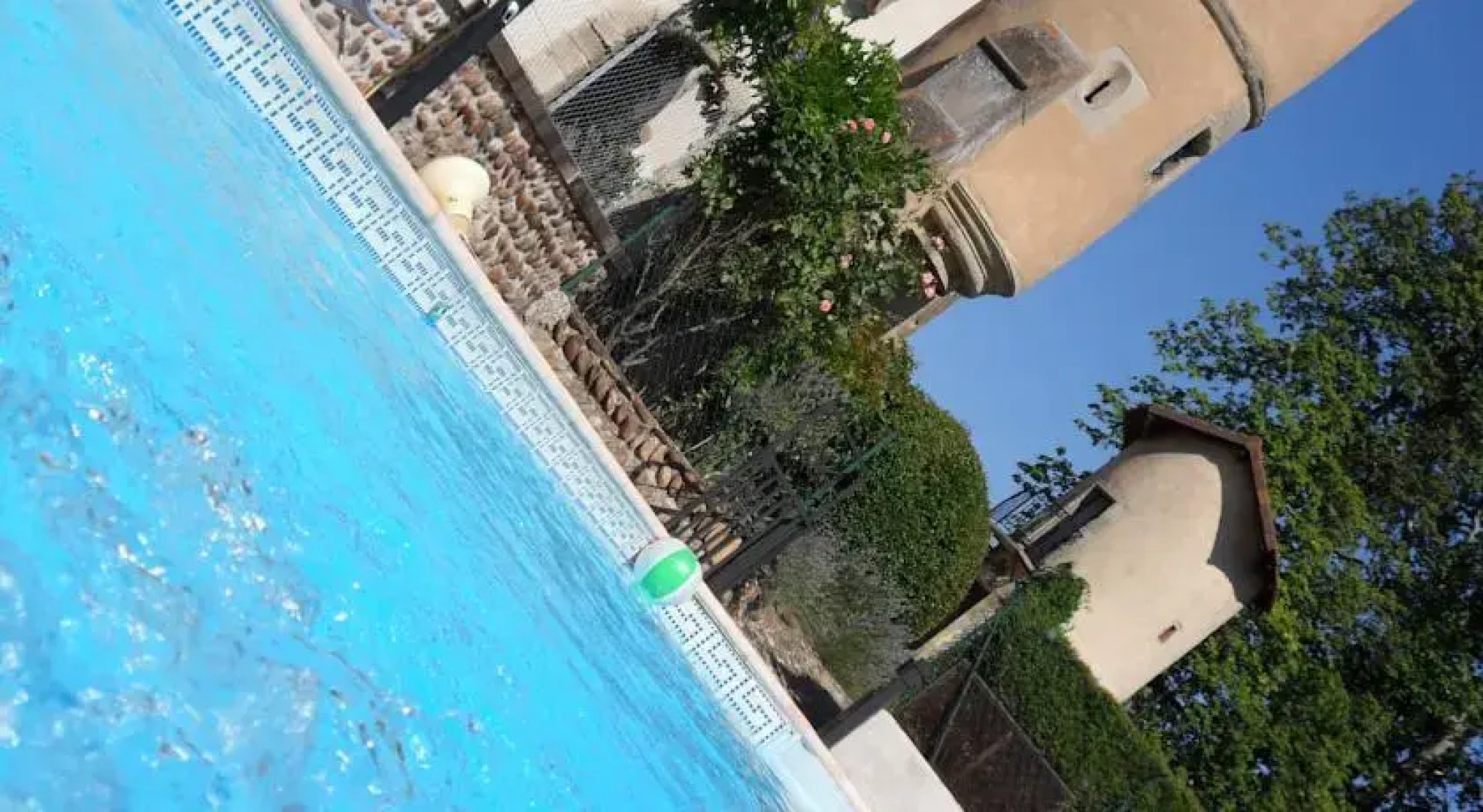 Chambres dhôtes Le Château de la Rebatière