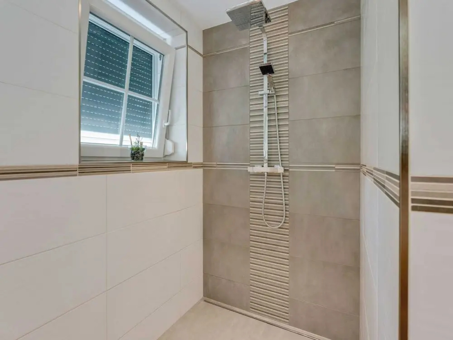 Holiday Home Near Lake