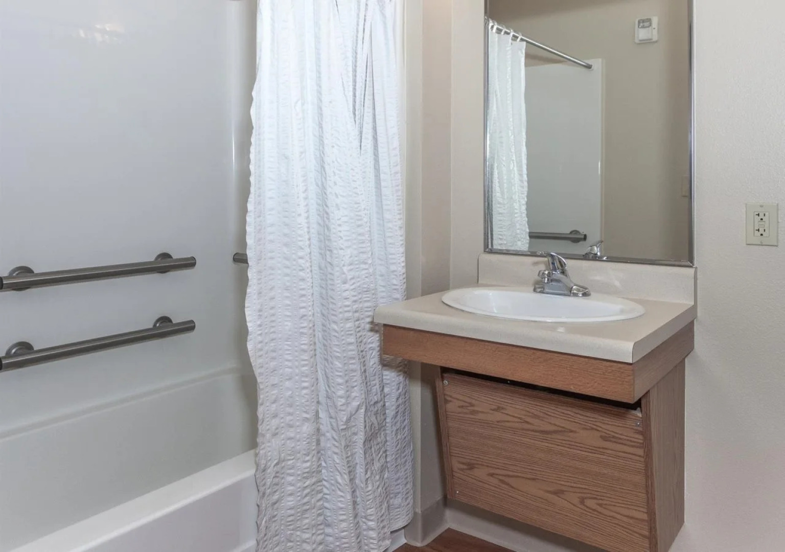 Extended Stay America Select Suites - Colorado Springs - Airport