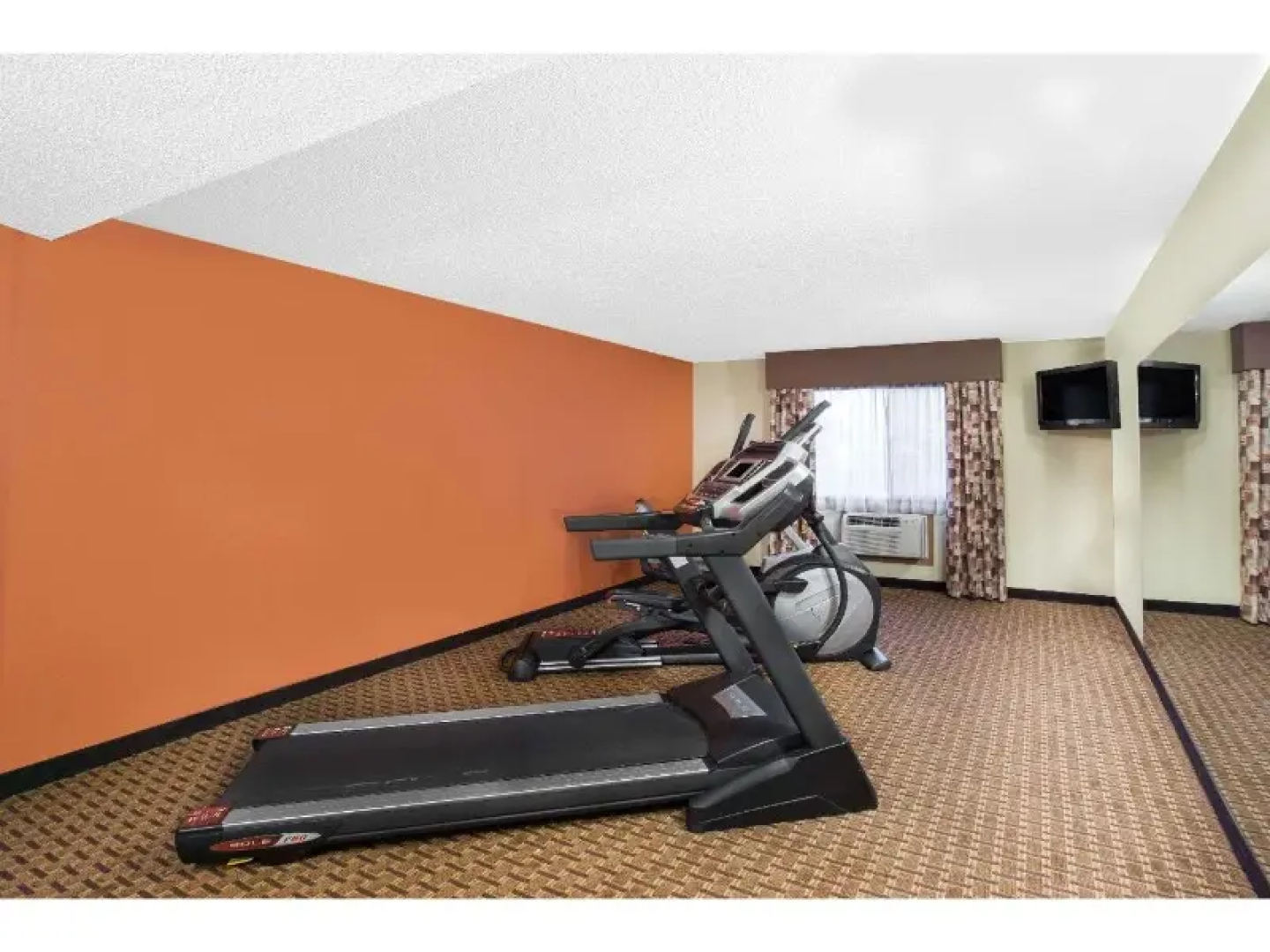 Super 8 Clive/w Desmoines