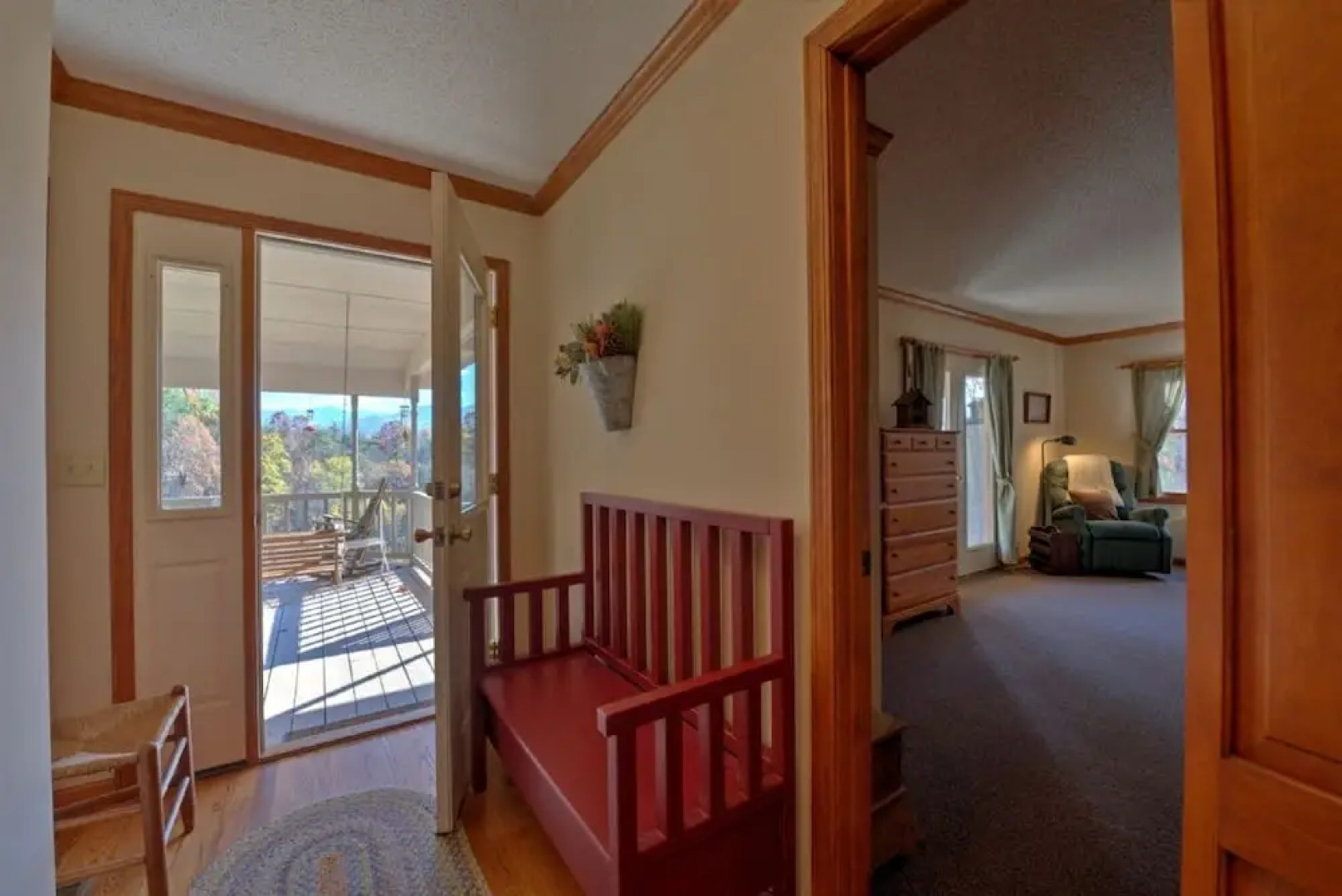 Lilly's Mountain Getaway - 4 Br Home