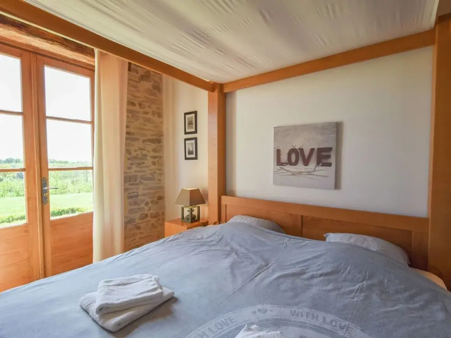 Elegant Countryside Retreat