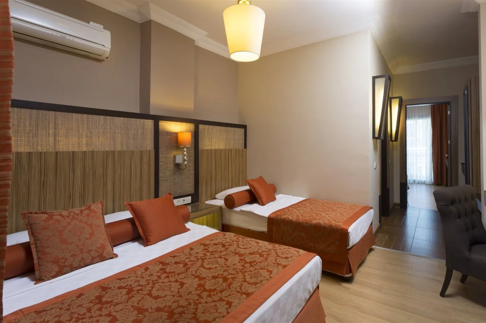 Quattro Beach Spa & Resort Hotel