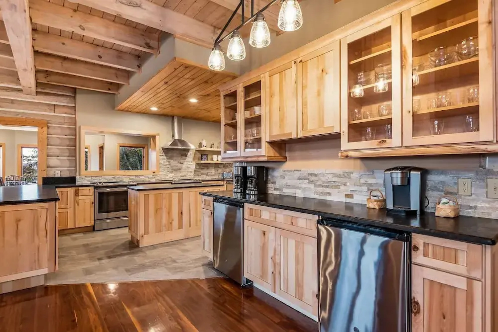 Tanglewood Mountain Lodge 8 Bedroom Residence by RedAwning