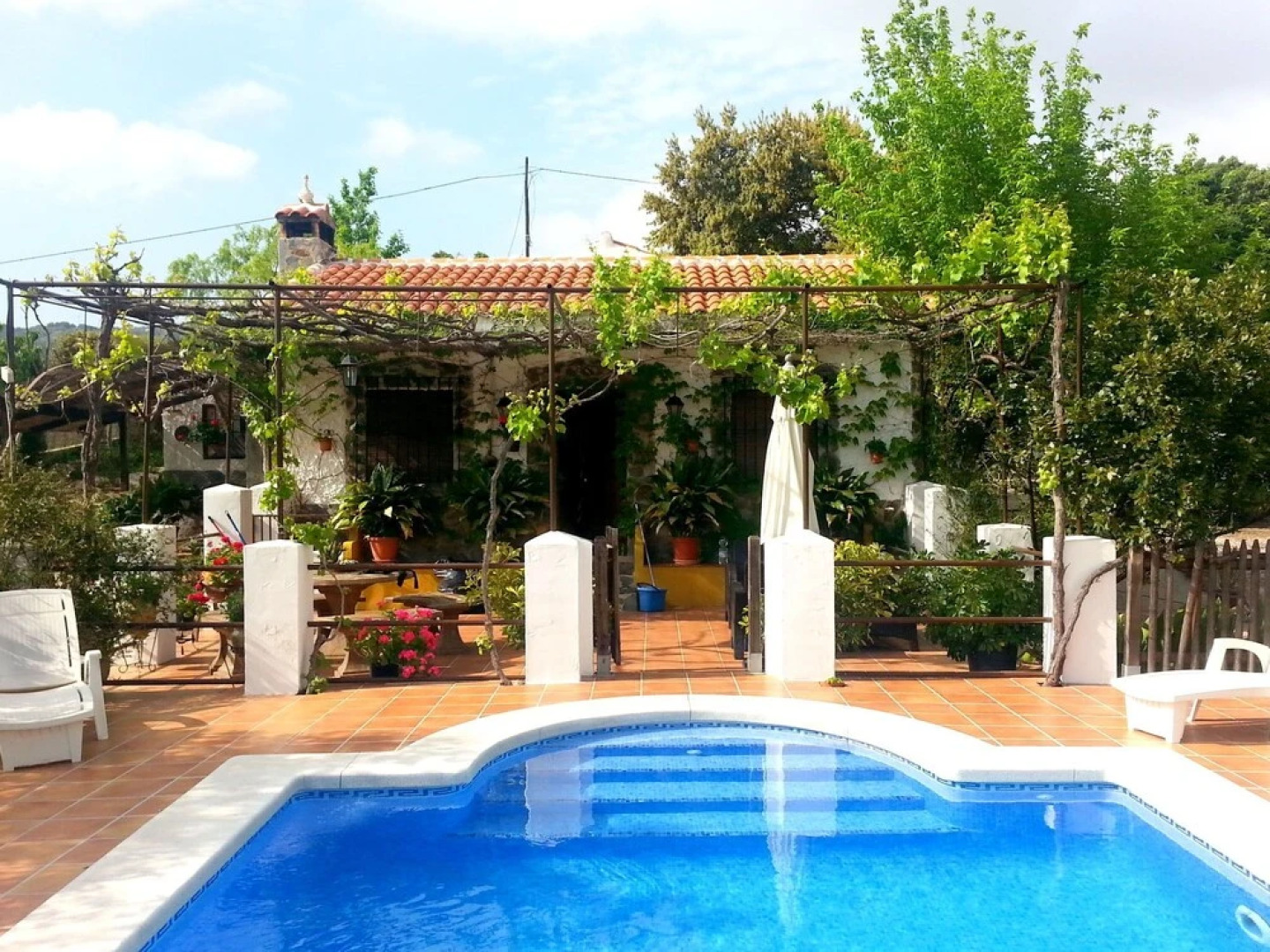 Charming Cottage in Loja with Private Pool