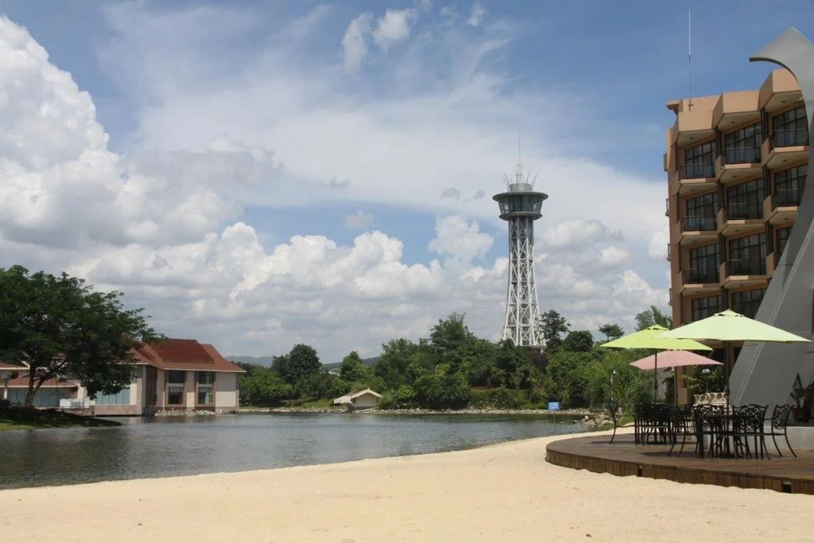 Jing Cheng Earthsea SPA Holiday Center - Ruili