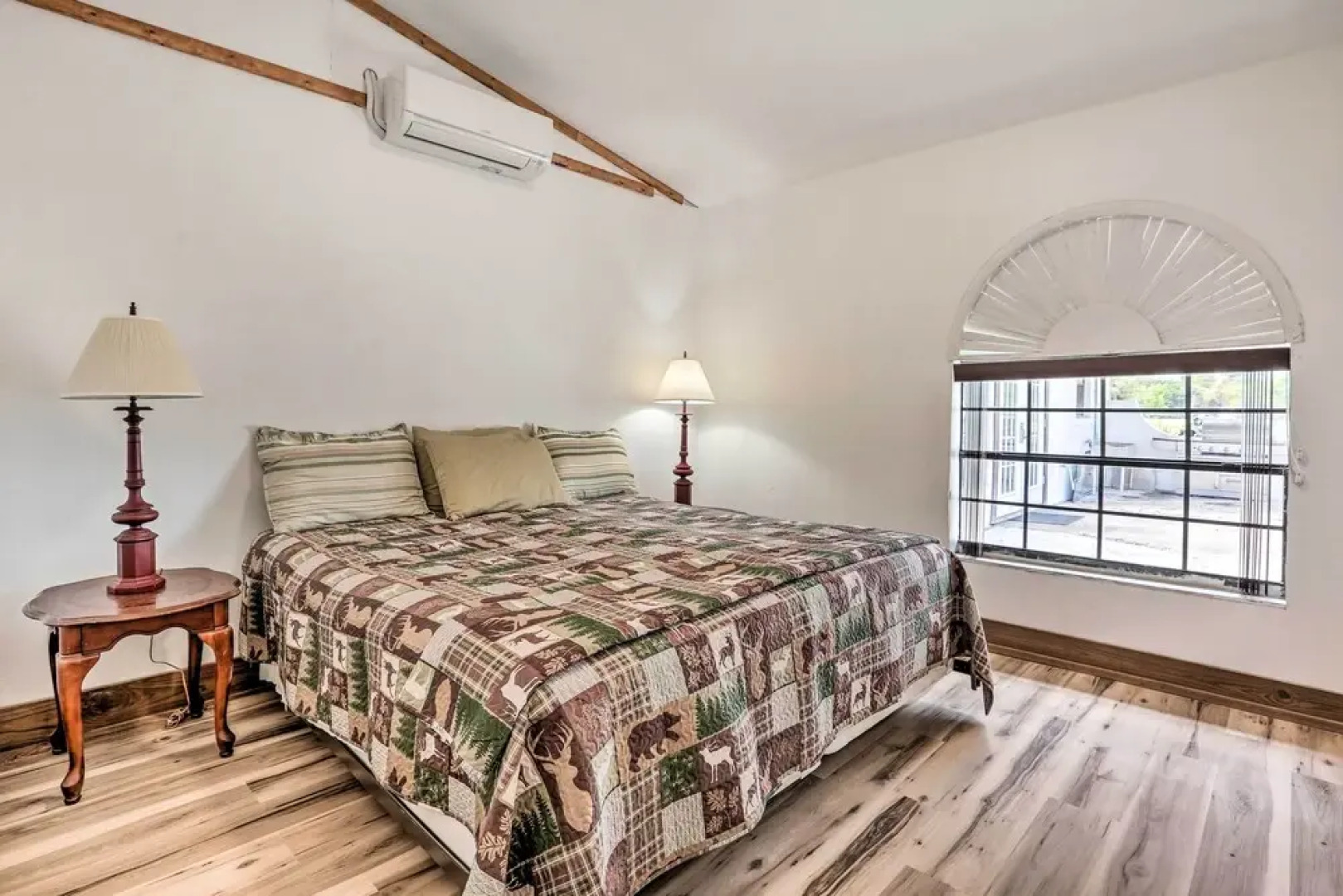 Pet-friendly 'raceway Ranch' w/ Patio & Grill