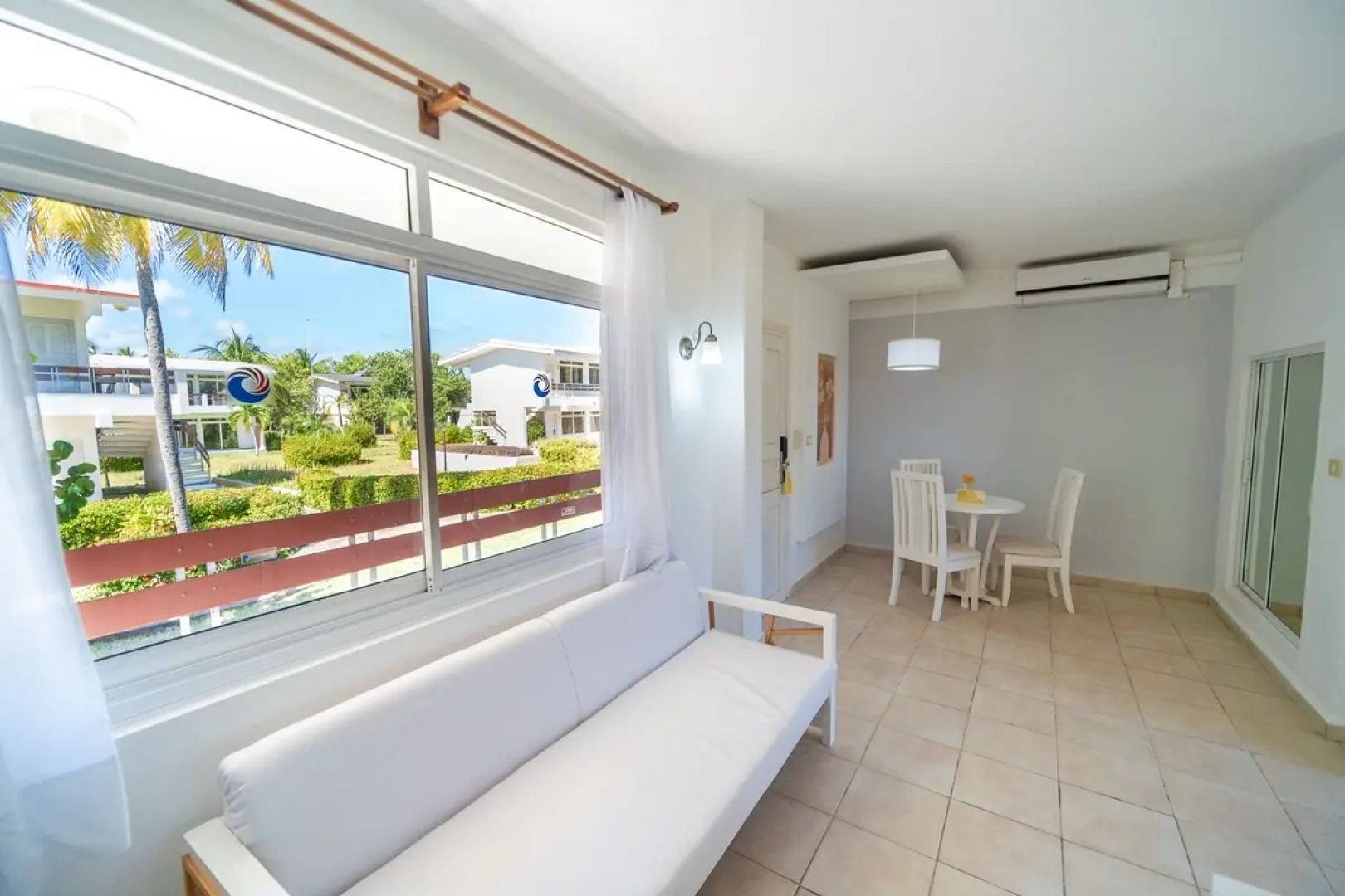 Resonance Blu Santa Maria