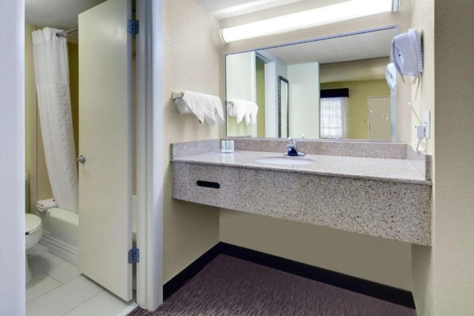 Quality Inn Asheville Downtown Tunnel Road