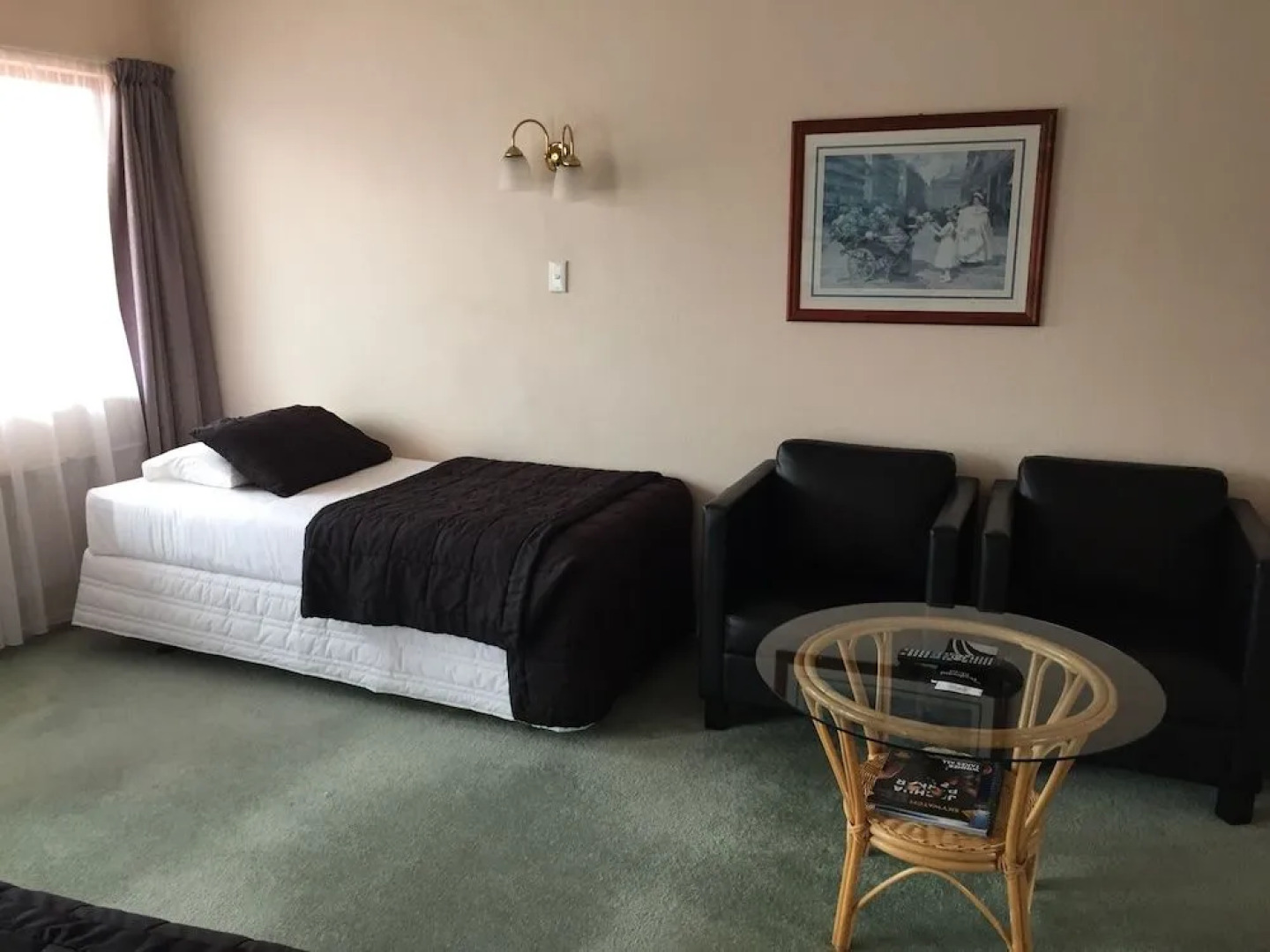 Boulevard Motel & Restaurant