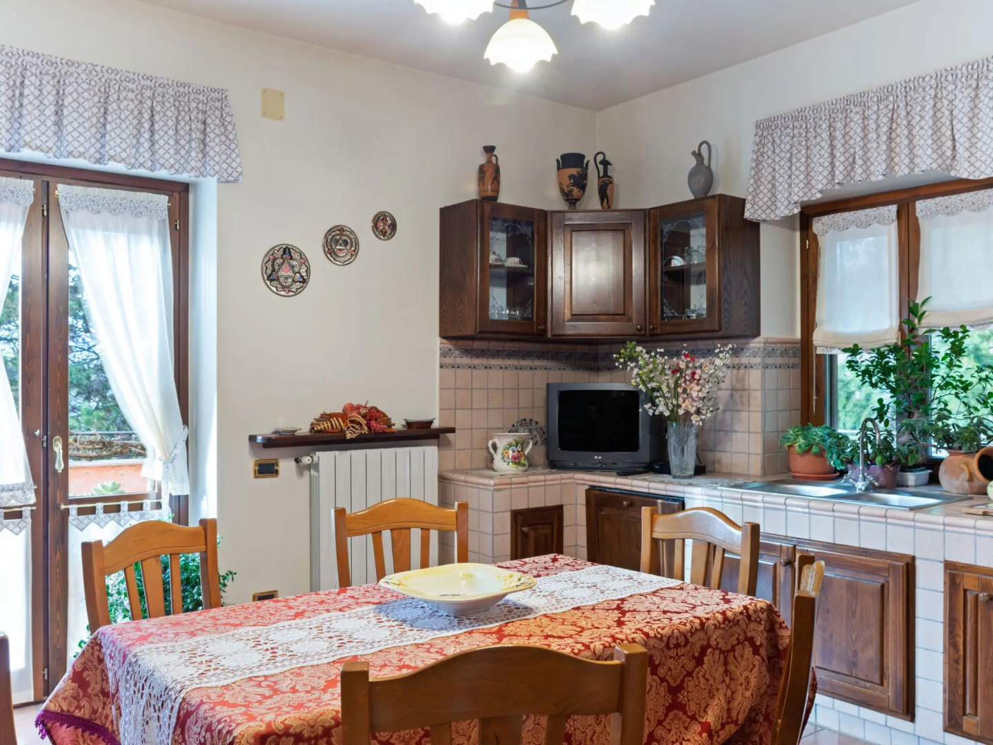 Fascinating Apartment in Tagliacozzo with Garden