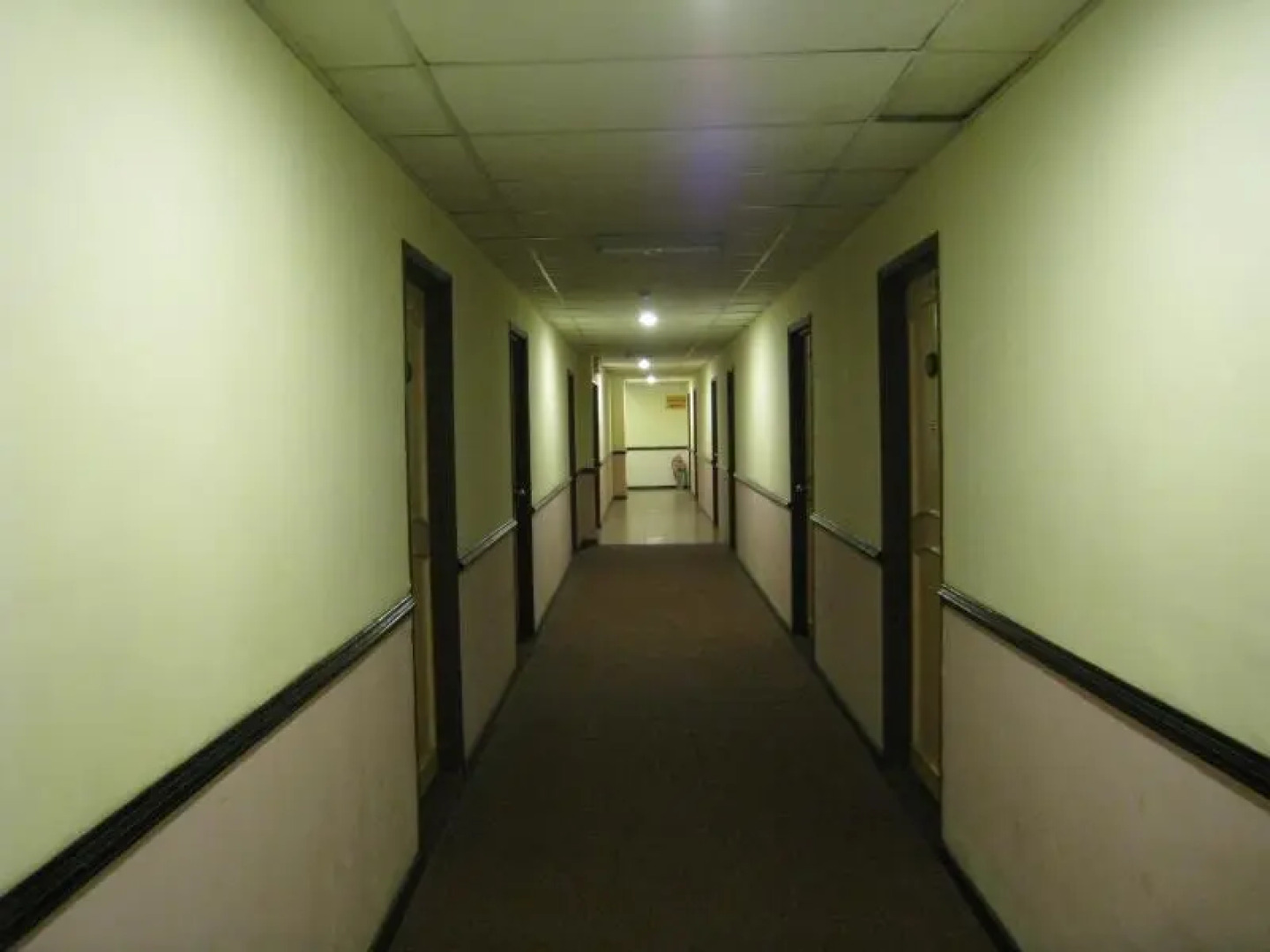 Hotel Centrepoint (Self Check In After 5PM)