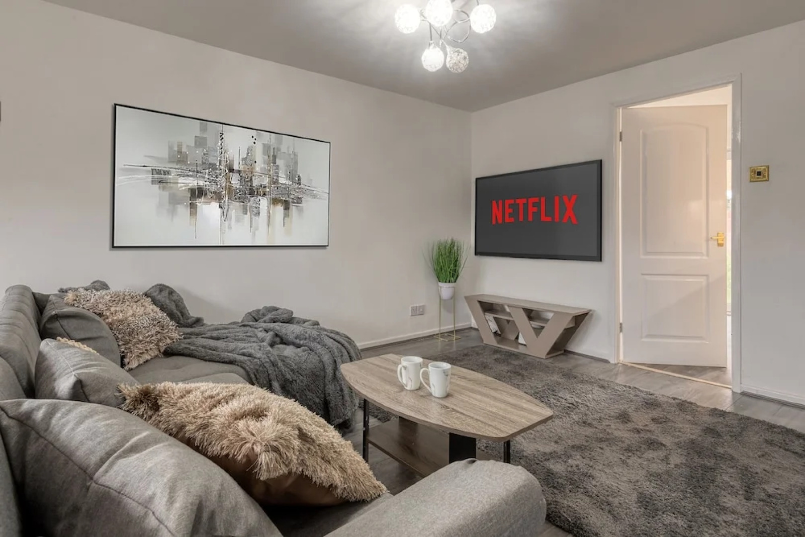 Lovely 3-bed Cosy House in Greater Manchester