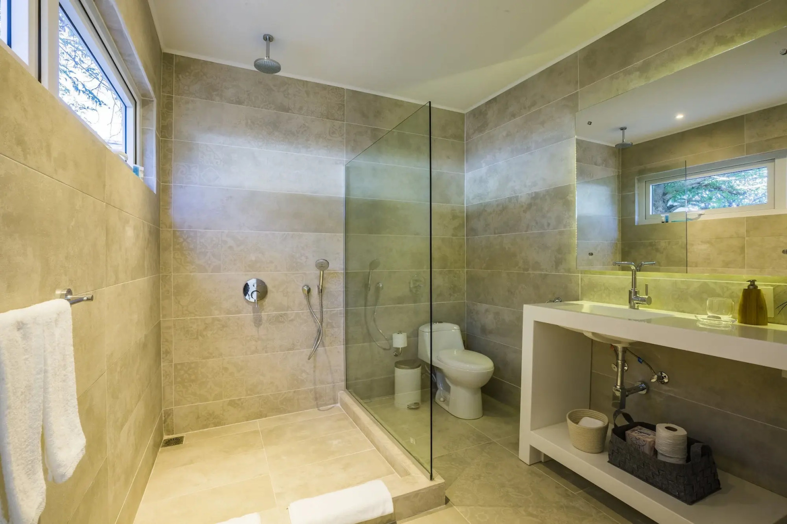 Boca Catalina Modern Villa