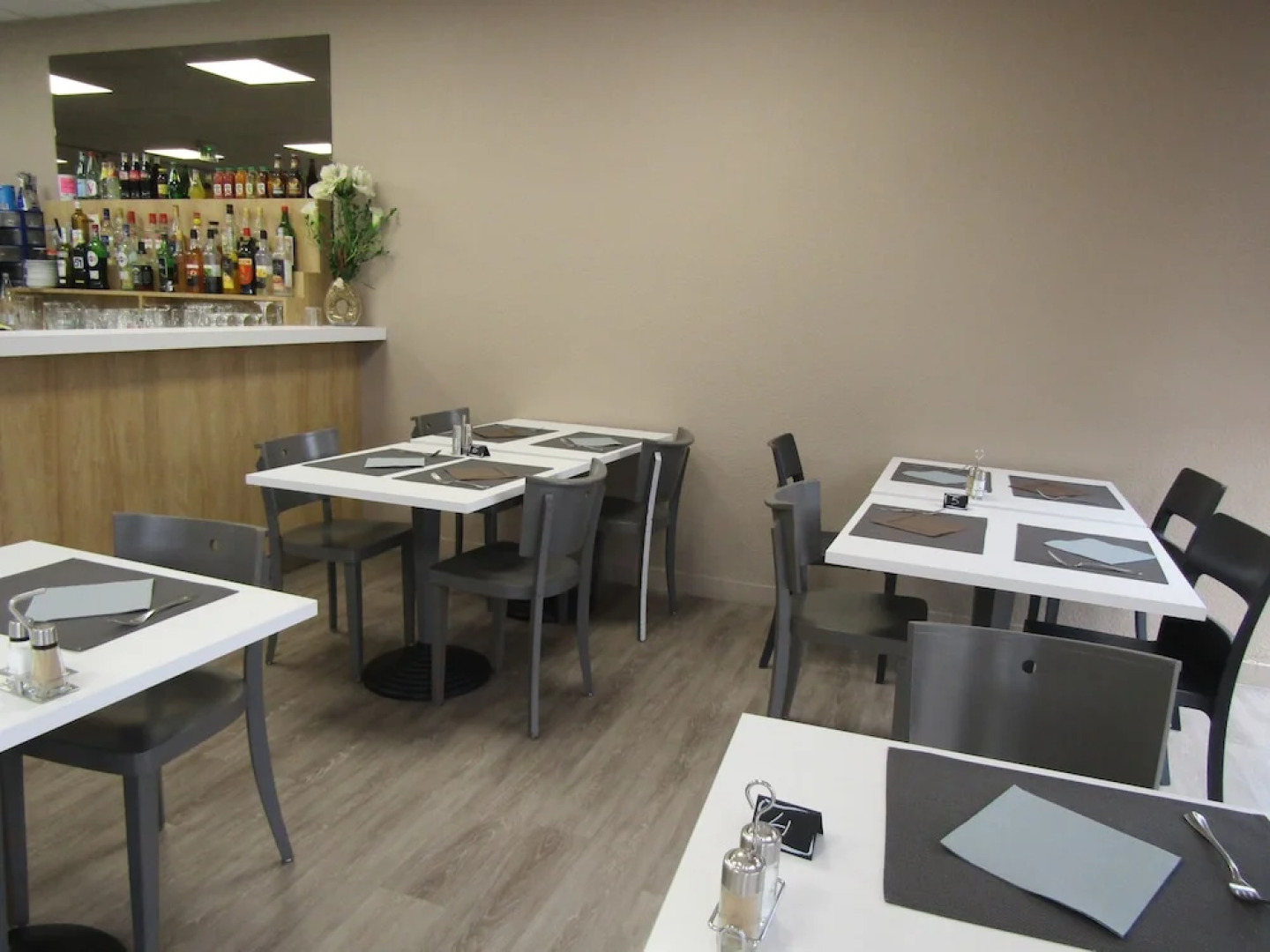 Comfort Hotel Aeroport Lyon St Exupery