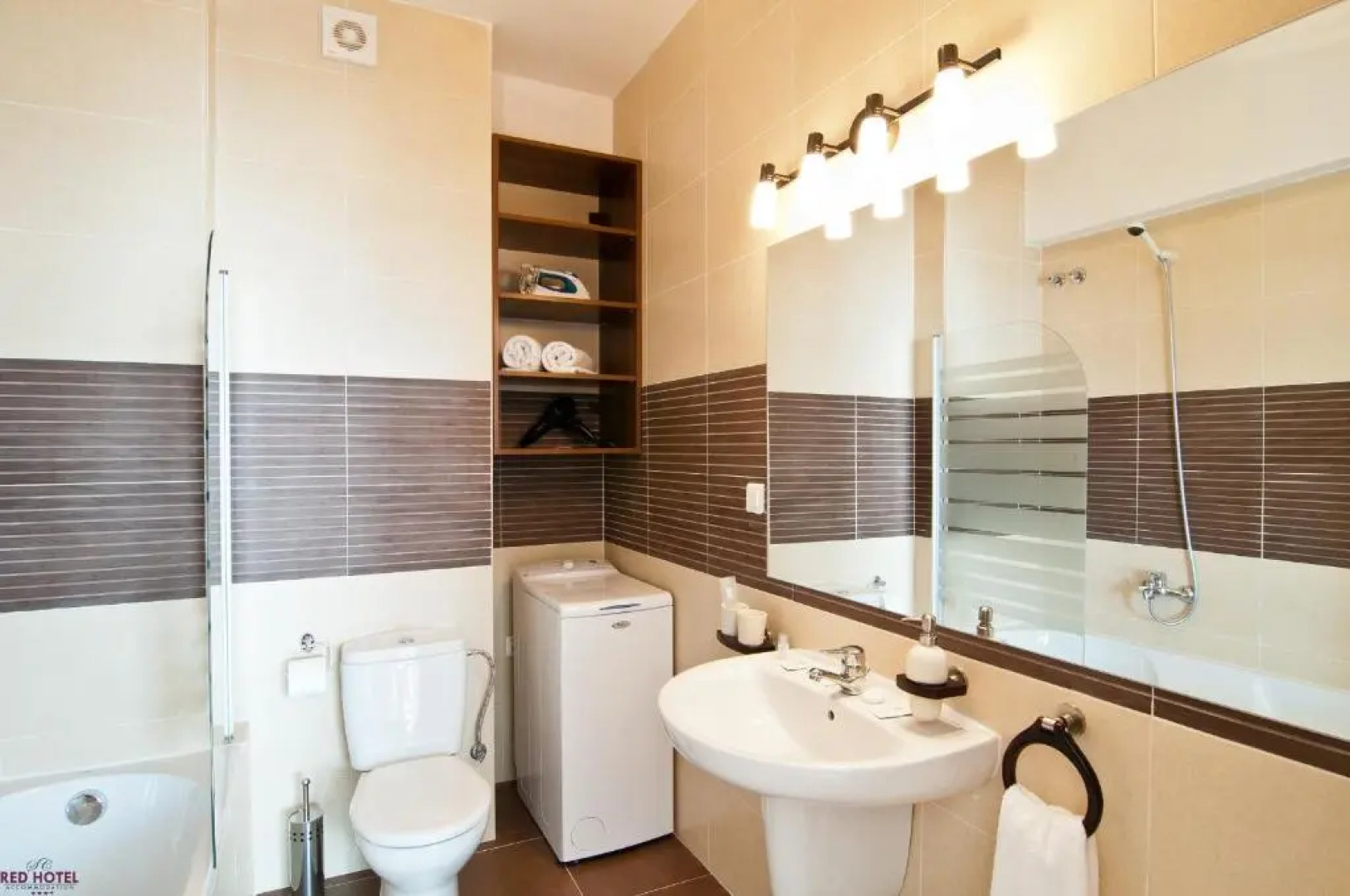 Red Hotel Accommodation