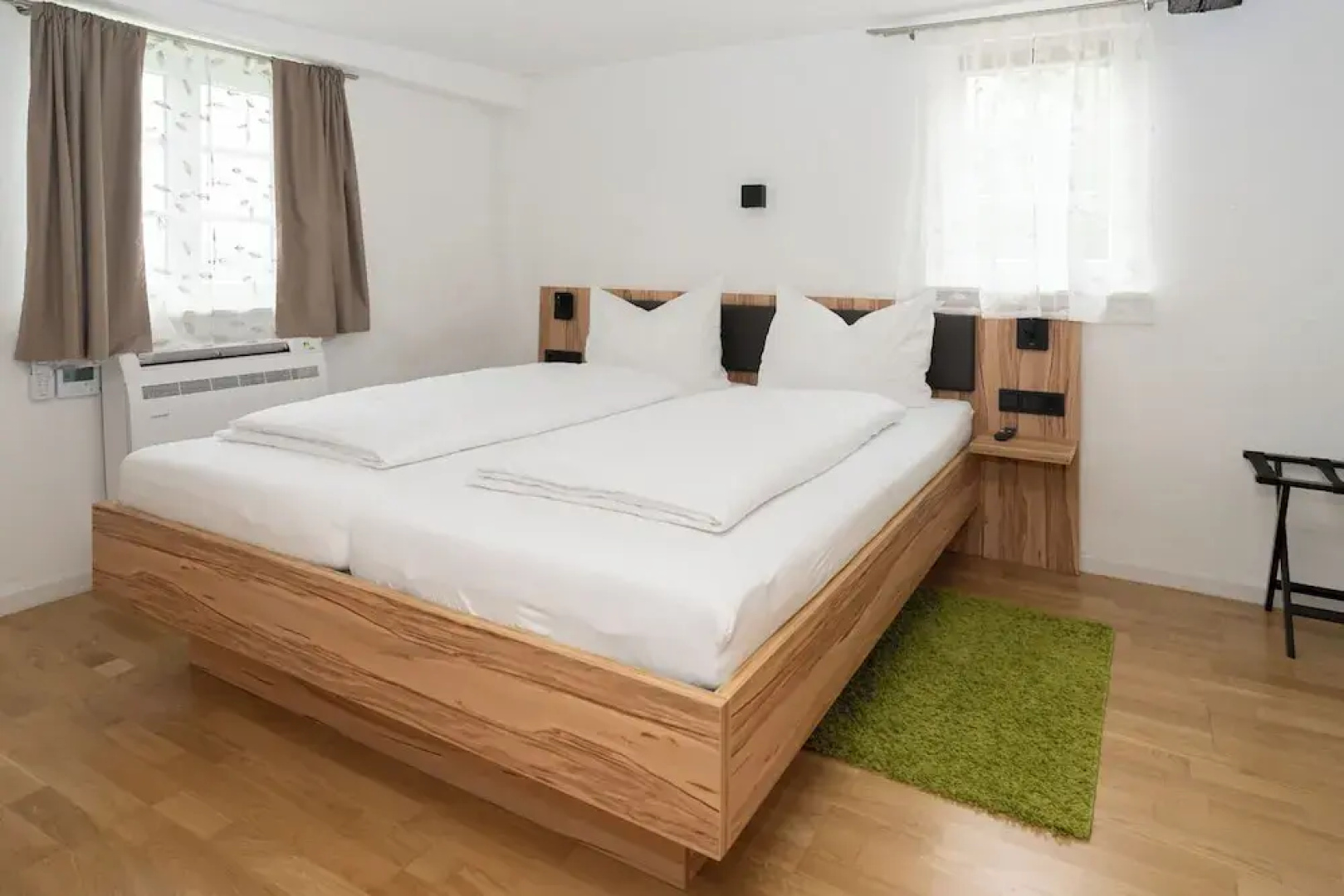 Hotel Garni BURG WALDENSTEIN