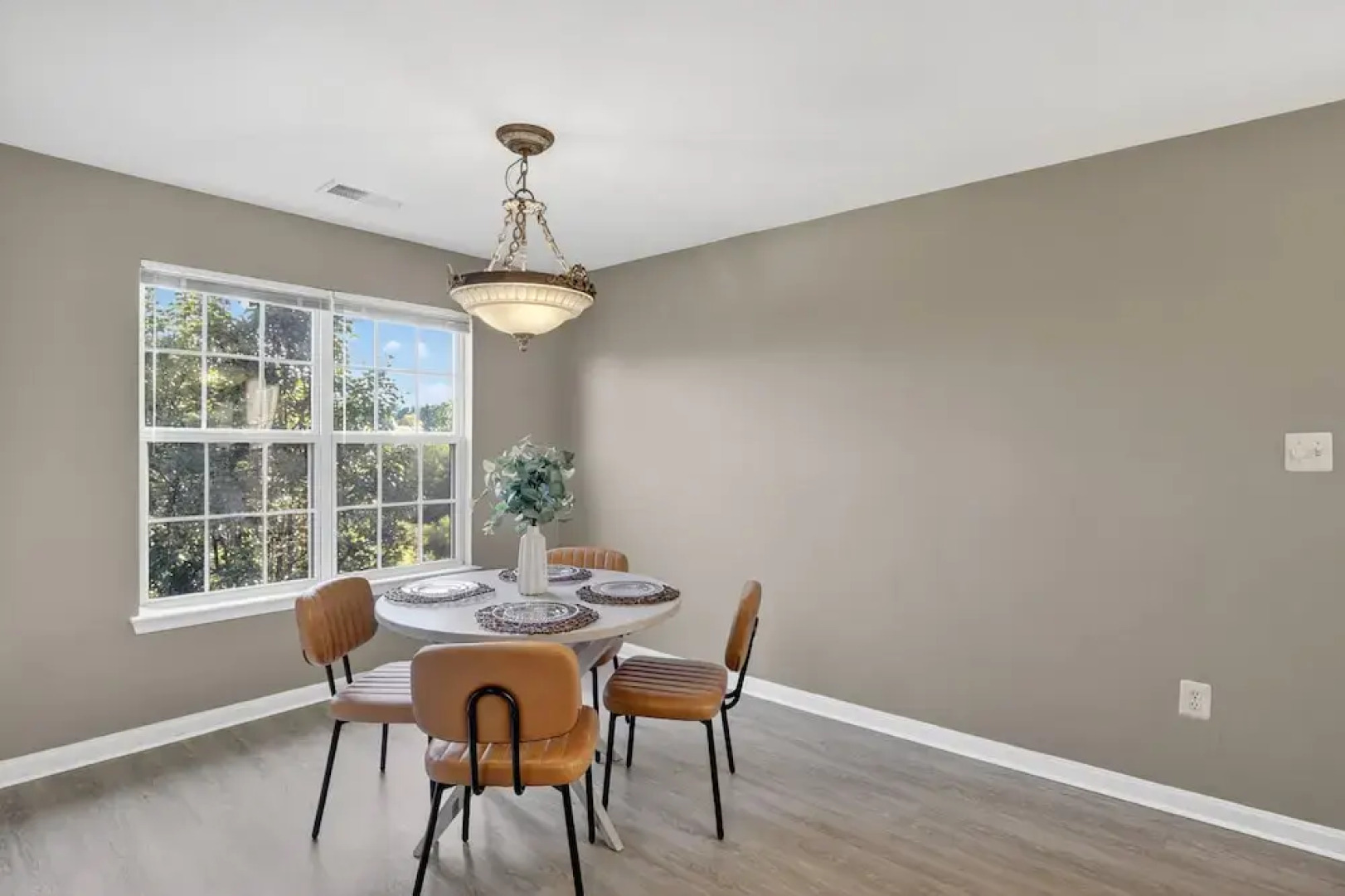 Cozy Pikesville Penthouse With Basketball Arcade 2 Bedroom Condo