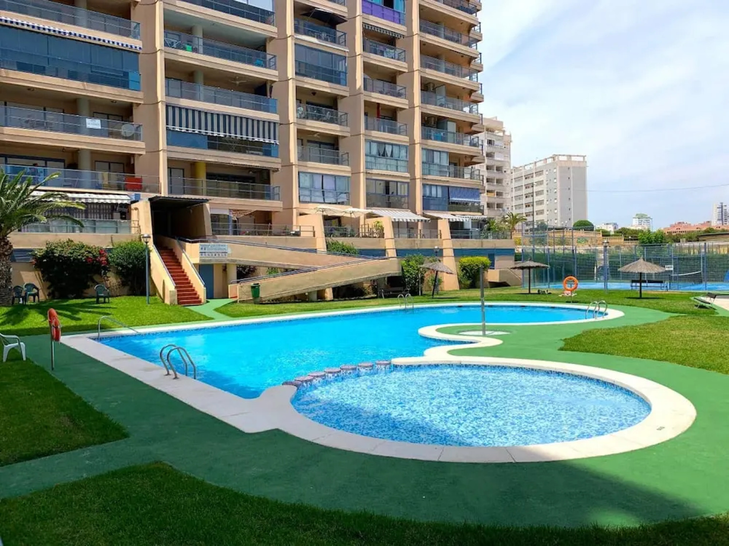 Apartment With one Bedroom in Benidorm, With Wonderful sea View, Shared Pool, Balcony
