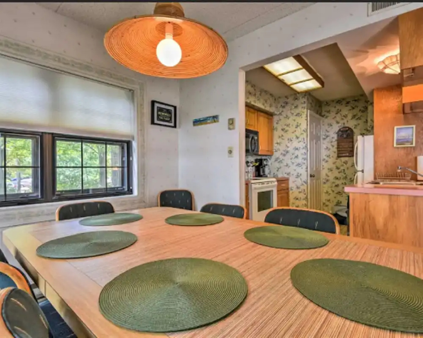 Cozy Pocono Mountain Escape